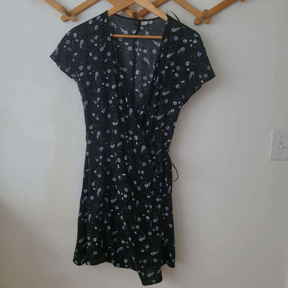 H&M Black Floral Mini Dress
